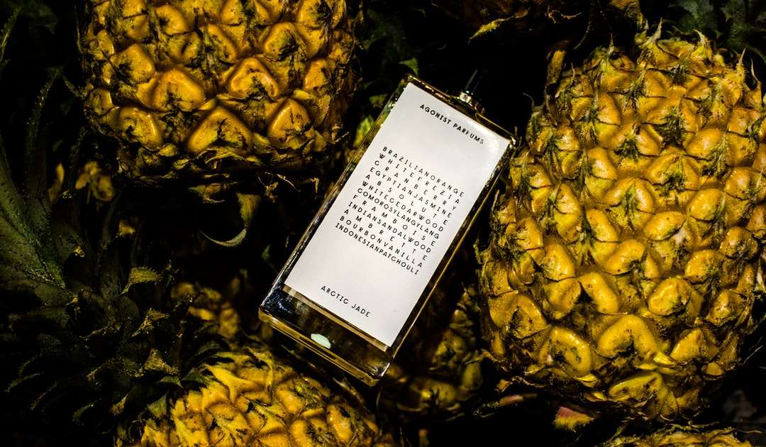 telefon na ananasu skládačky online