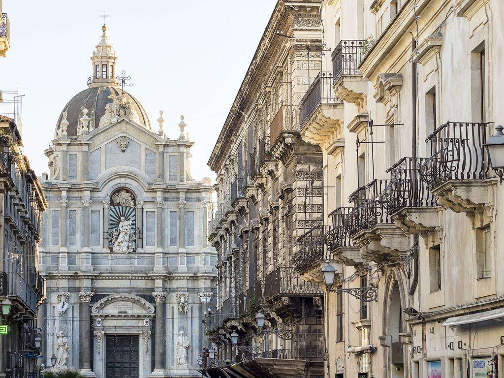 Catania Stadt auf Sizilien Puzzlespiel online
