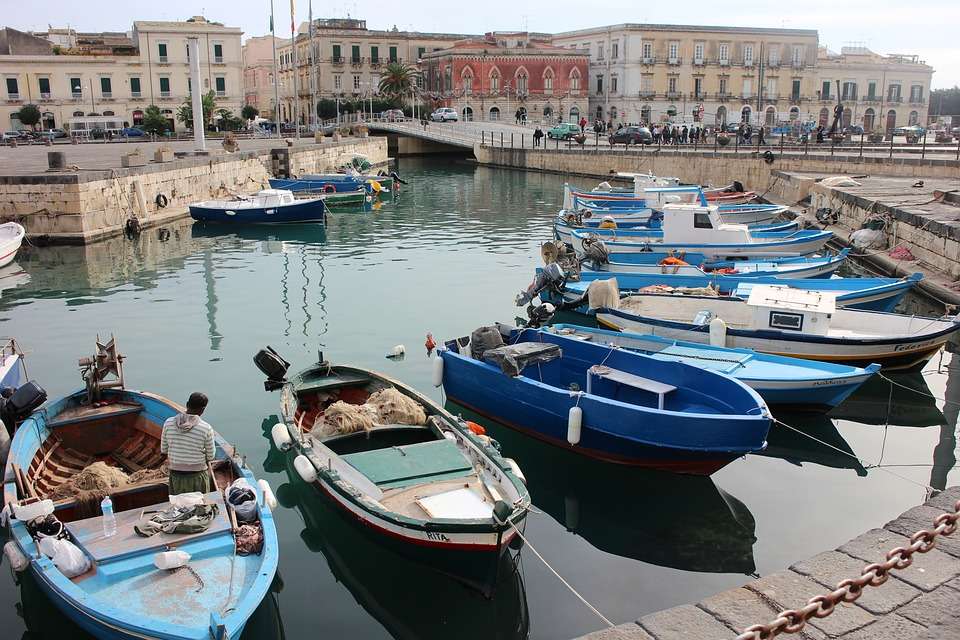 Град Сиракуза в Сицилия онлайн пъзел