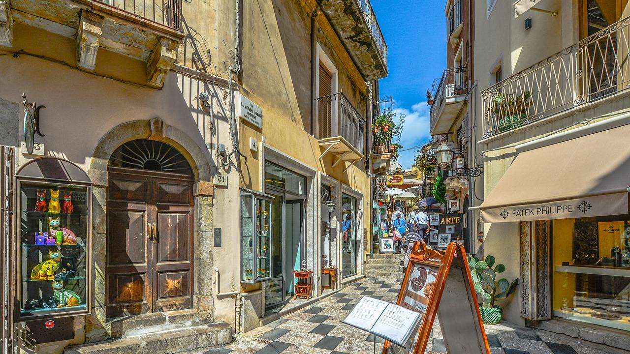 Ciudad de Taormina en Sicilia rompecabezas en línea