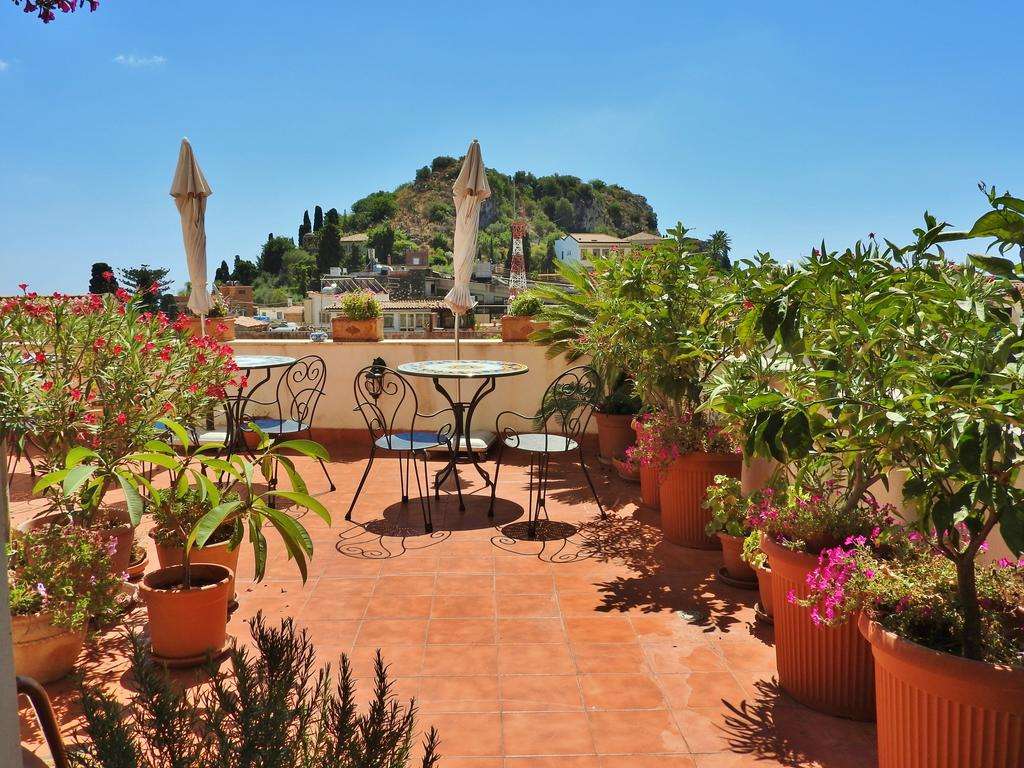 Taormina city in Sicily jigsaw puzzle online