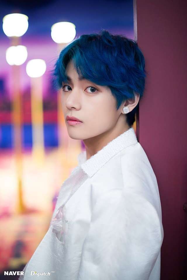 Kim Taehyung - Fiú Luv-val. online puzzle