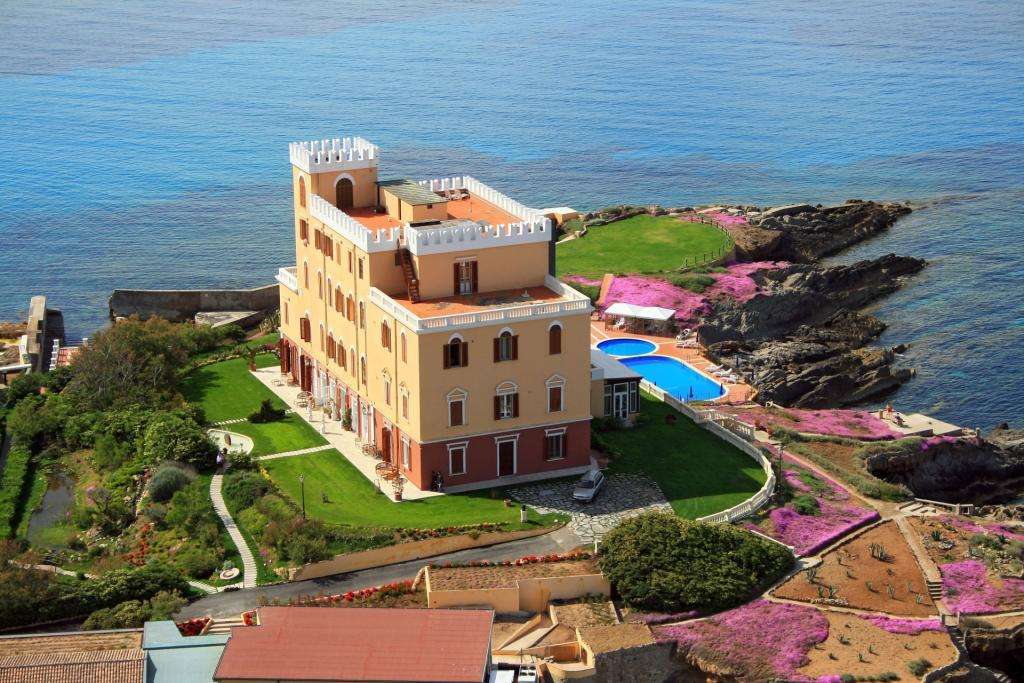 Villa las Tronas på Sardinien pussel på nätet
