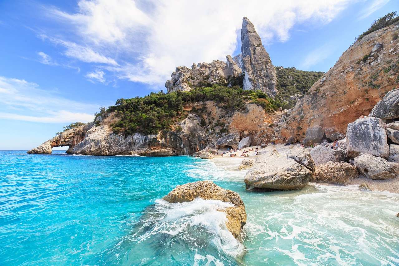 Крайбрежен пейзаж в Сардиния онлайн пъзел