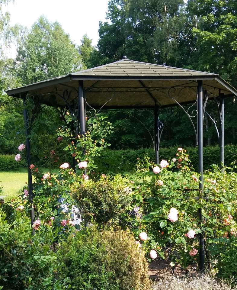 pavilon a kertben kirakós online