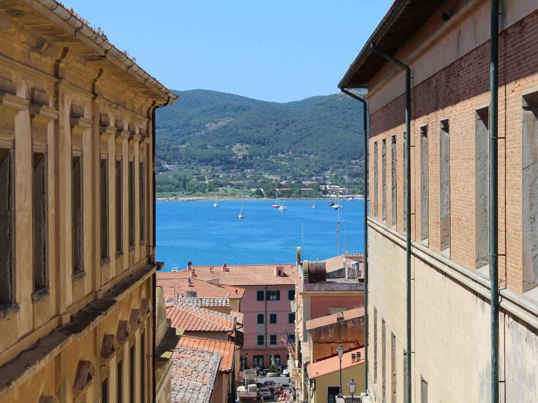 Portoferraio em Elba Itália quebra-cabeças online