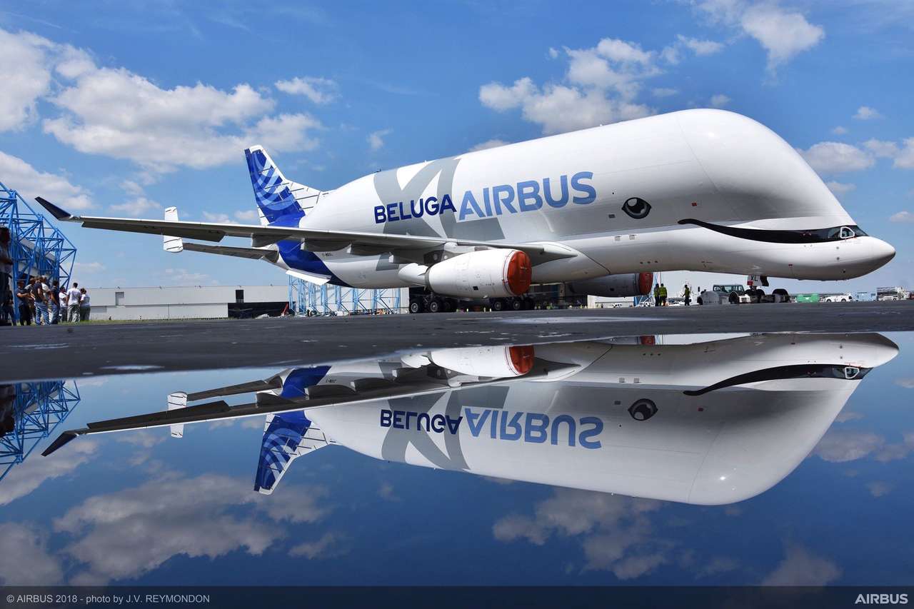 World's largest airplane online puzzle