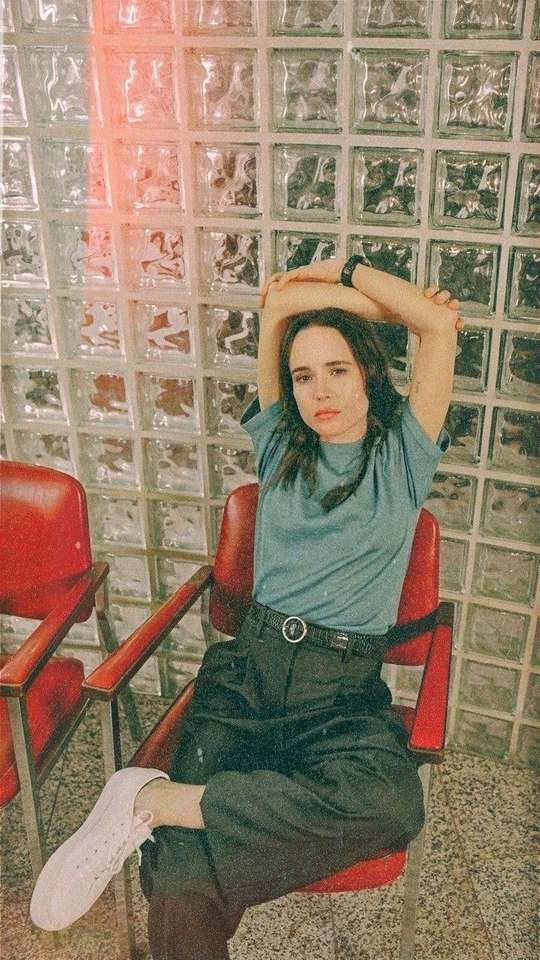 Ellen Page rompecabezas en línea