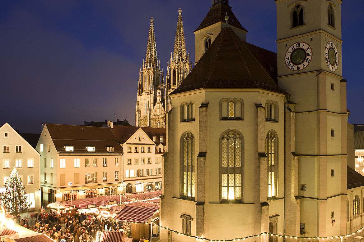 Mercado de Natal em Regensburg puzzle online