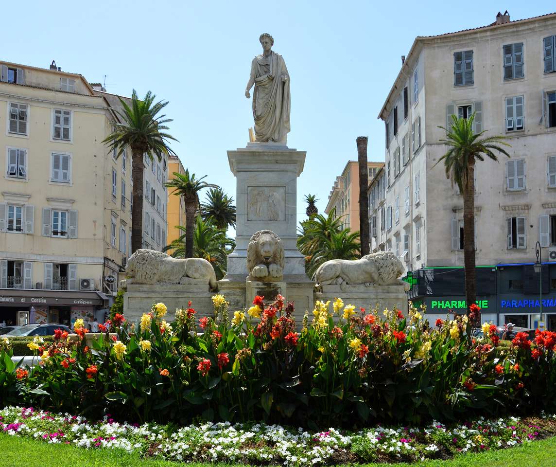 Ajaccio Napoleon Denkmal  auf Korsika Puzzlespiel online