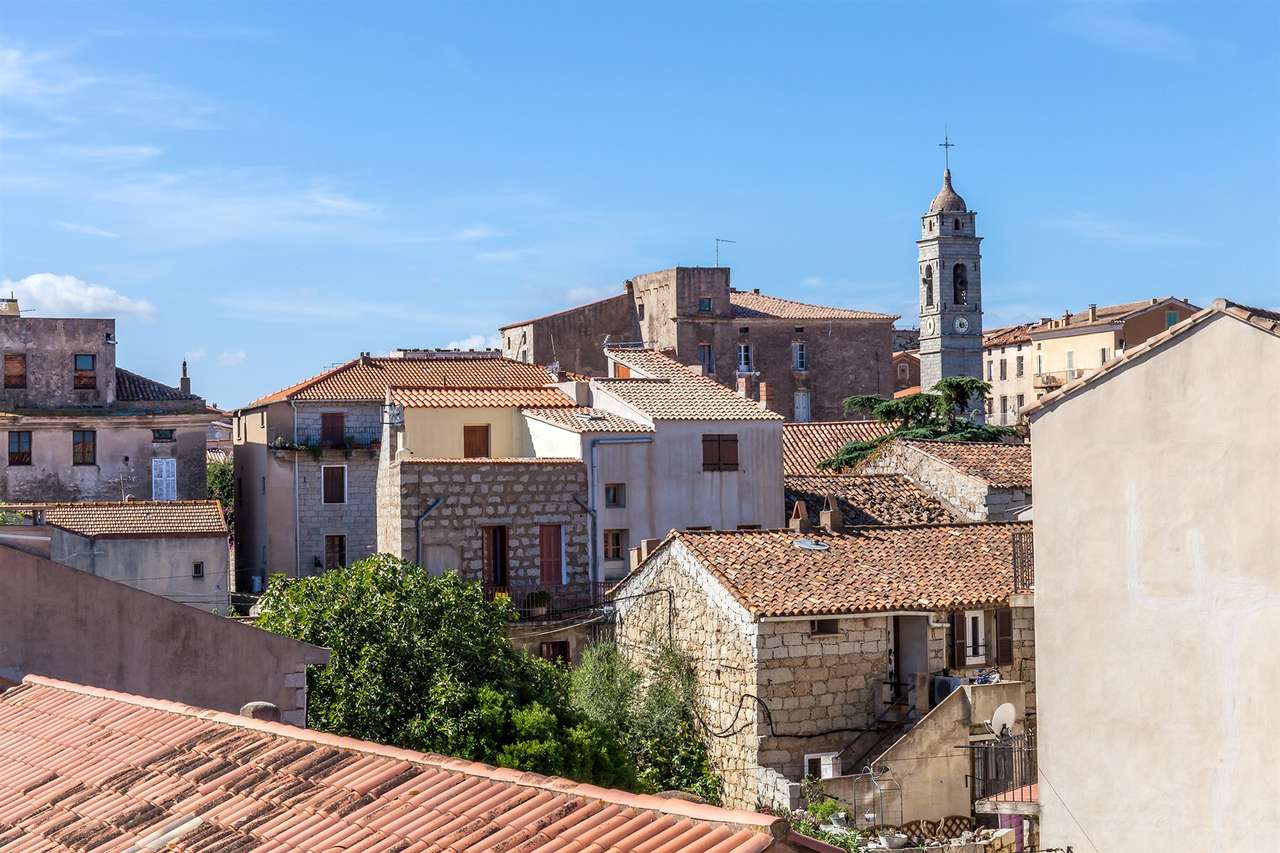 Porto Vecchio på Korsika Pussel online