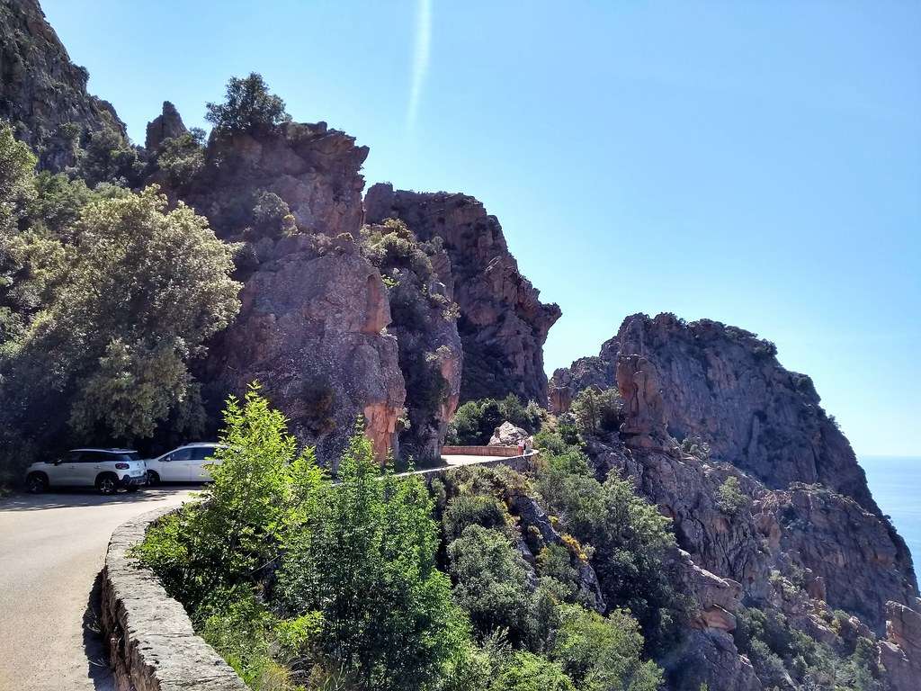 Cestou po pobřežní silnici na Korsice skládačky online