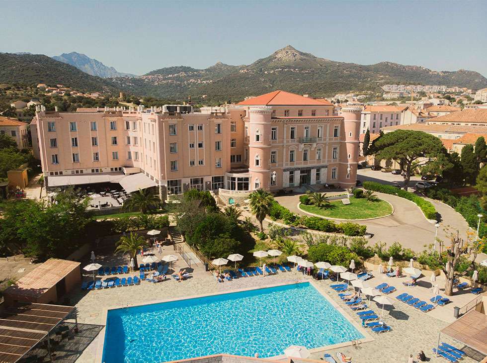Resort Napoleon Bonaparte auf Korsika Online-Puzzle