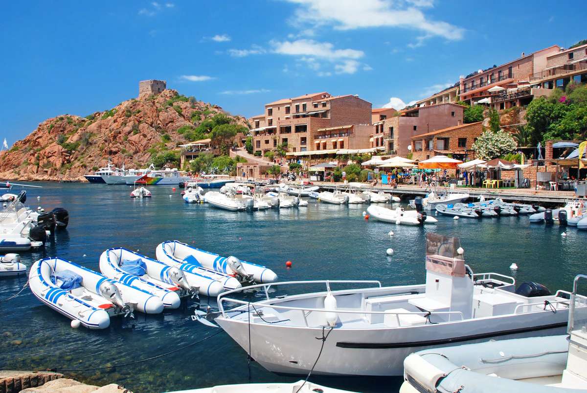 Přístavní město na Korsice online puzzle