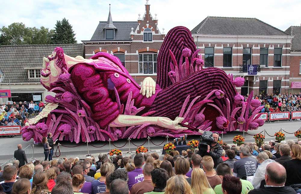 Цветочный парад в Нидерландах онлайн-пазл