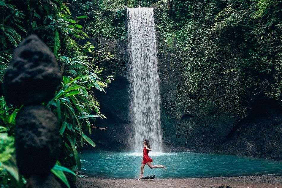 vattenfall på ön Bali Indonesien Pussel online