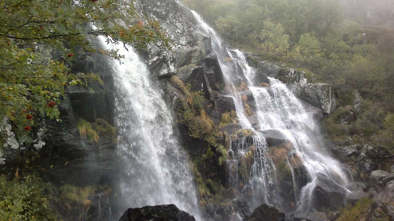 Wasserfall Sotillo de Sanabria. Online-Puzzle