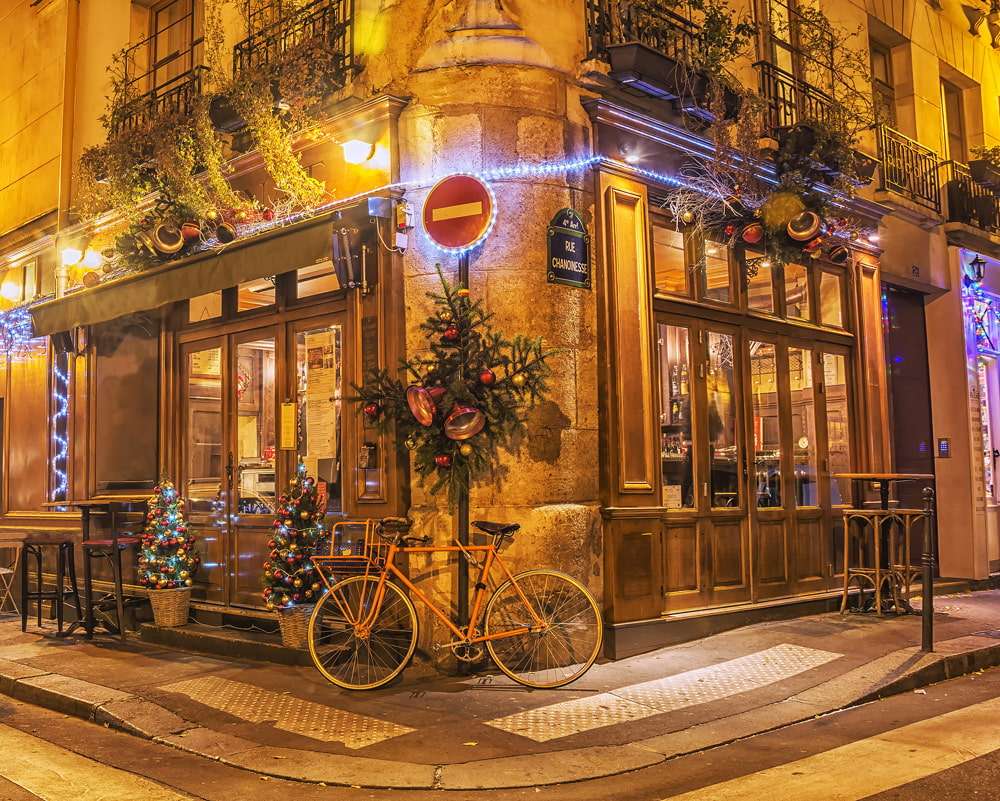 Різдвяні прикраси в Парижі онлайн пазл