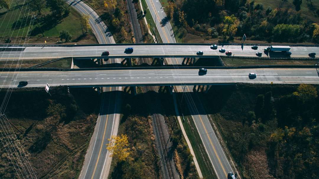 fotografia aerea dell'autostrada puzzle online