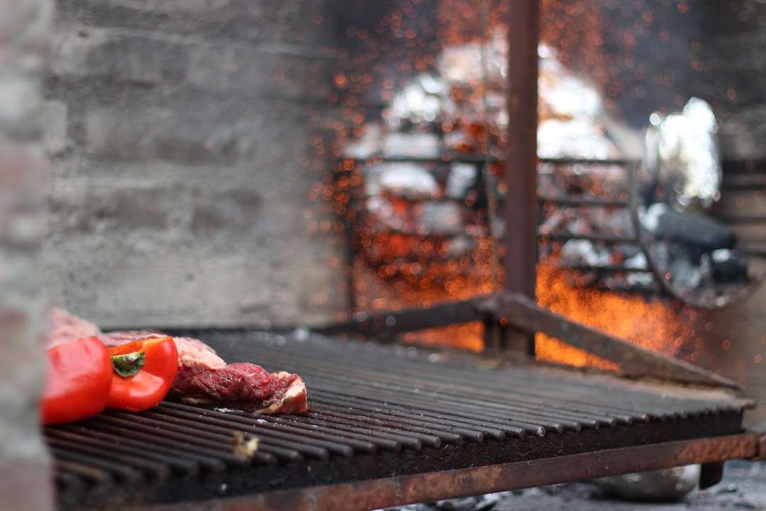 červená paprika na grilu skládačky online