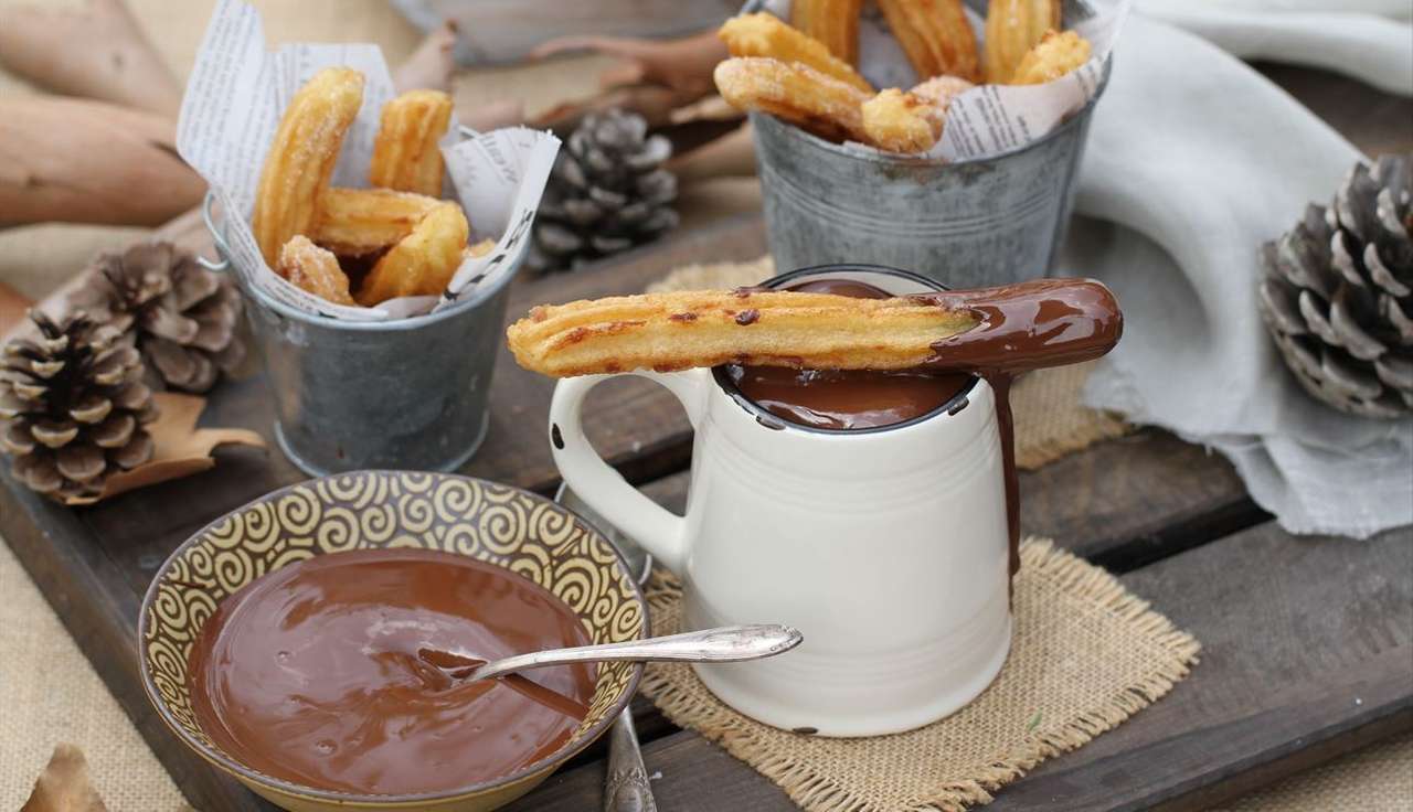 Churros with chocolate jigsaw puzzle online