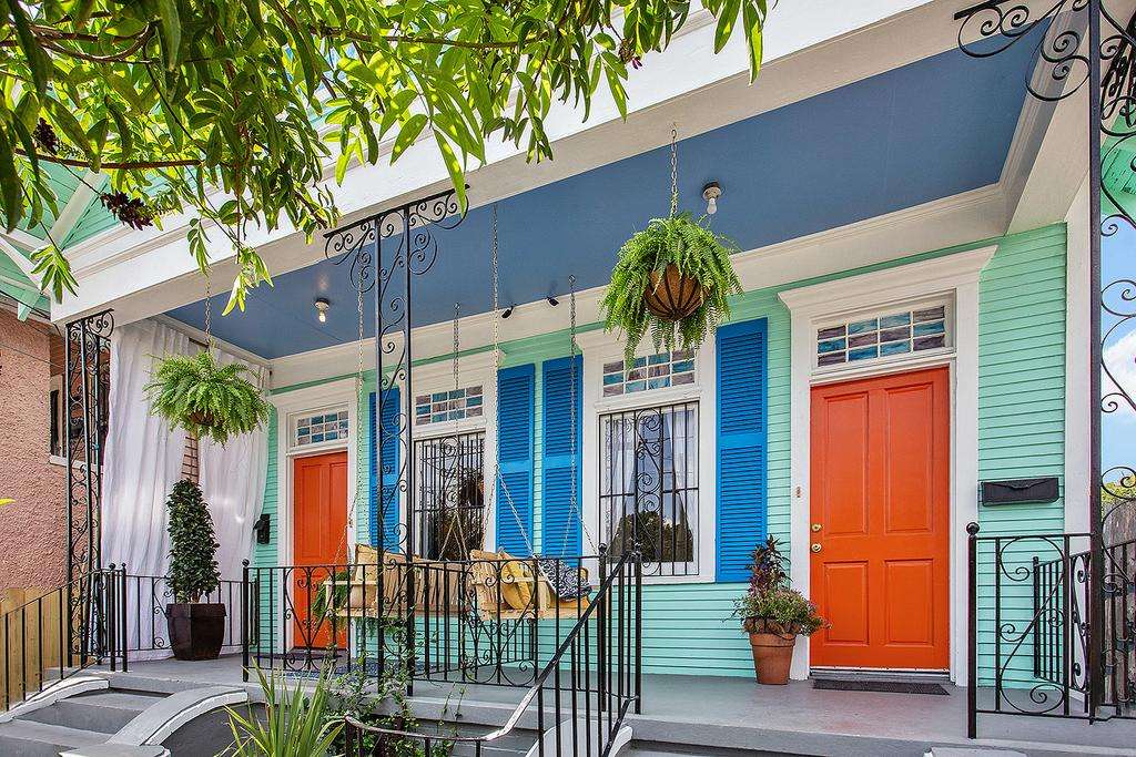 Färgrika hus i New Orleans pussel