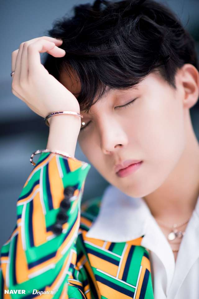 Jung Hoseok - Idolo. puzzle online