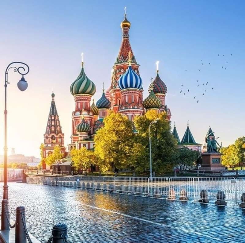 Russia in estate puzzle online