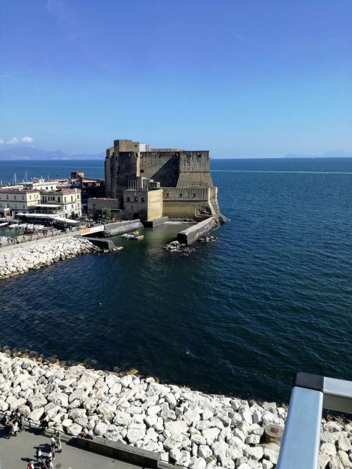 Castel dell'Ovo Naples jigsaw puzzle online