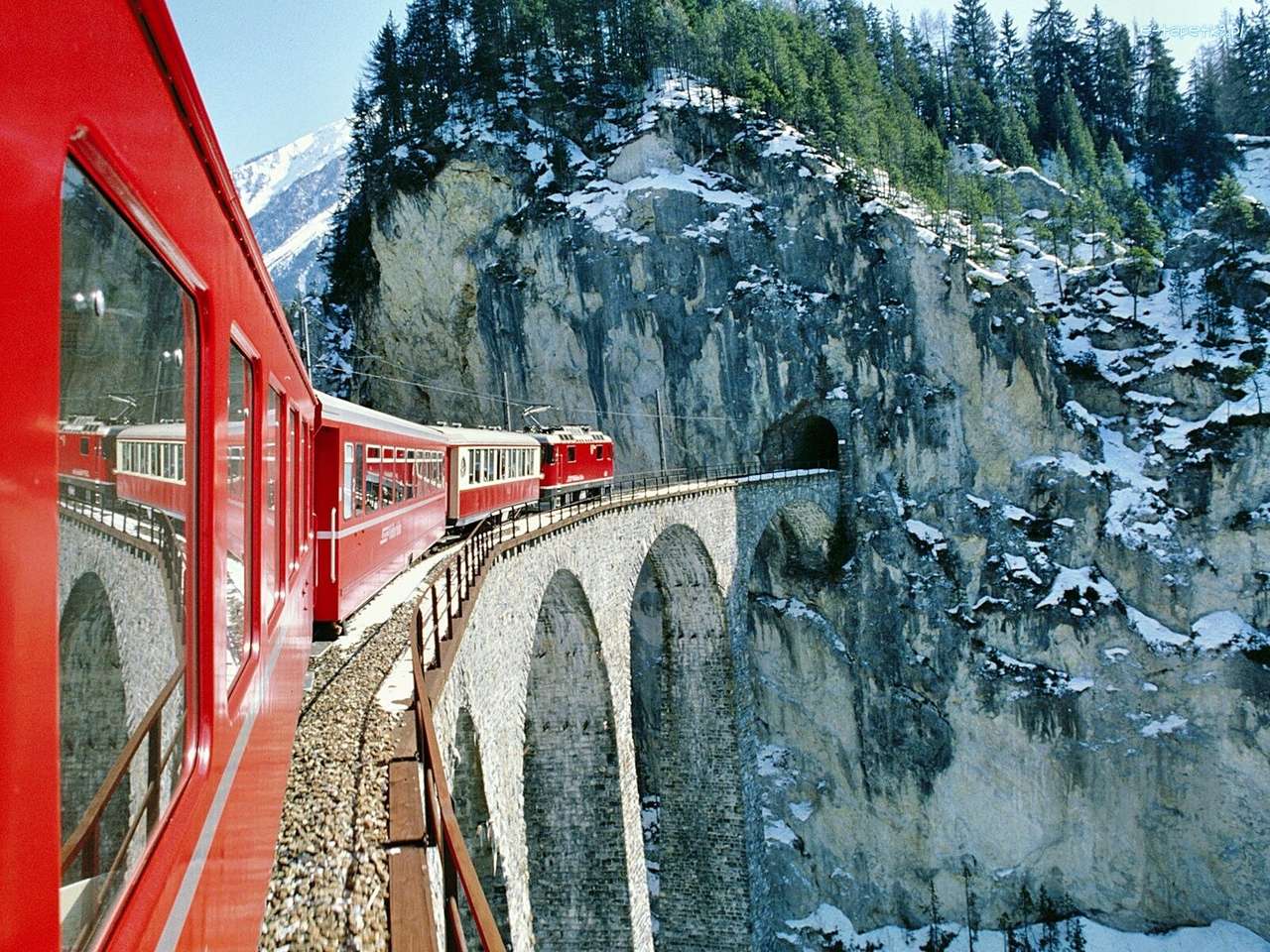 Влак Bernina Express през Алпите онлайн пъзел