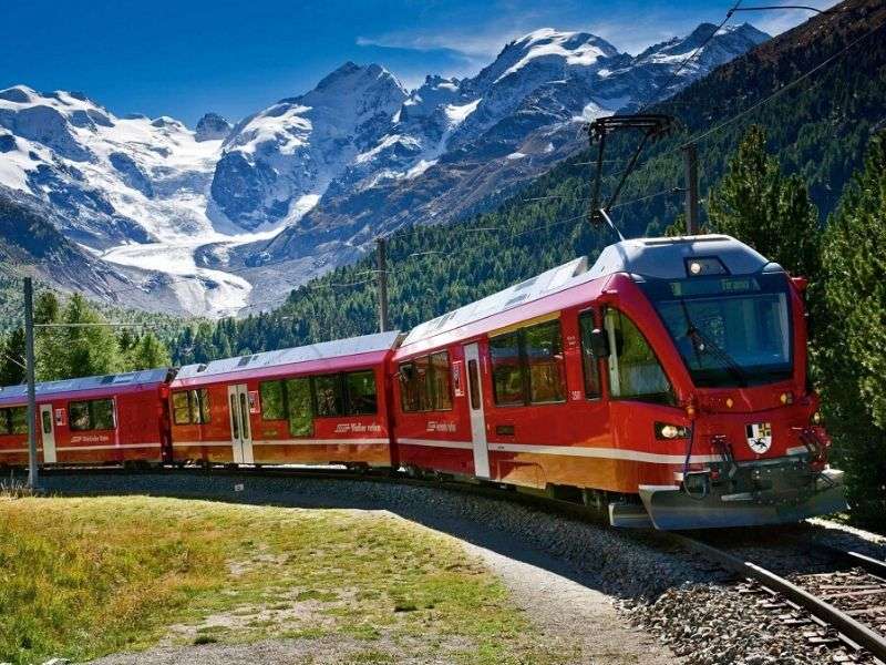 Το τρένο Bernina Express μέσω των Άλπεων online παζλ