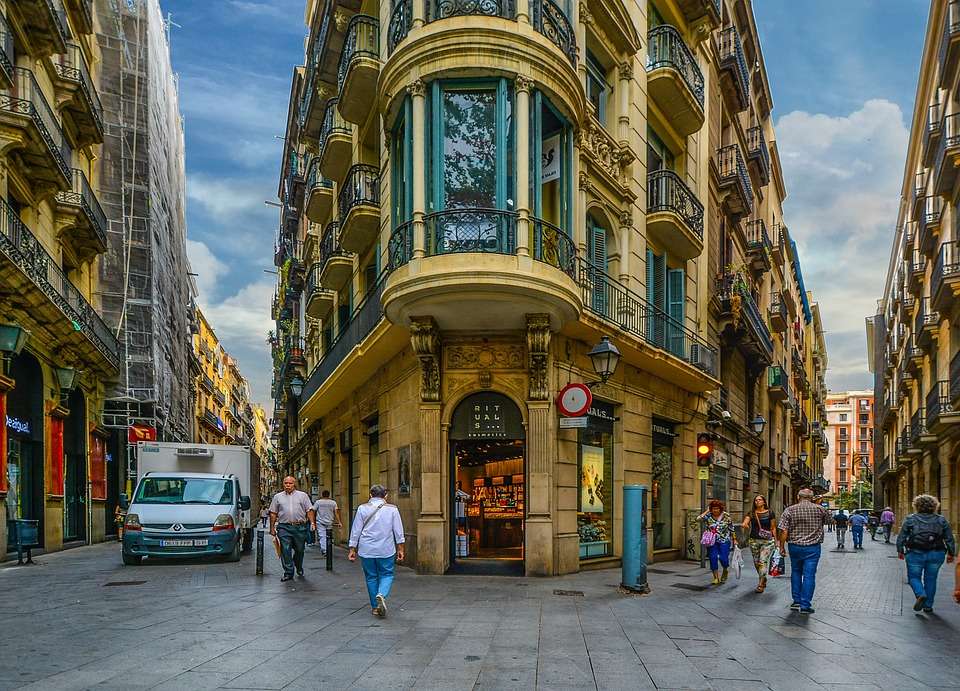 Центр Барселони в Іспанії онлайн пазл