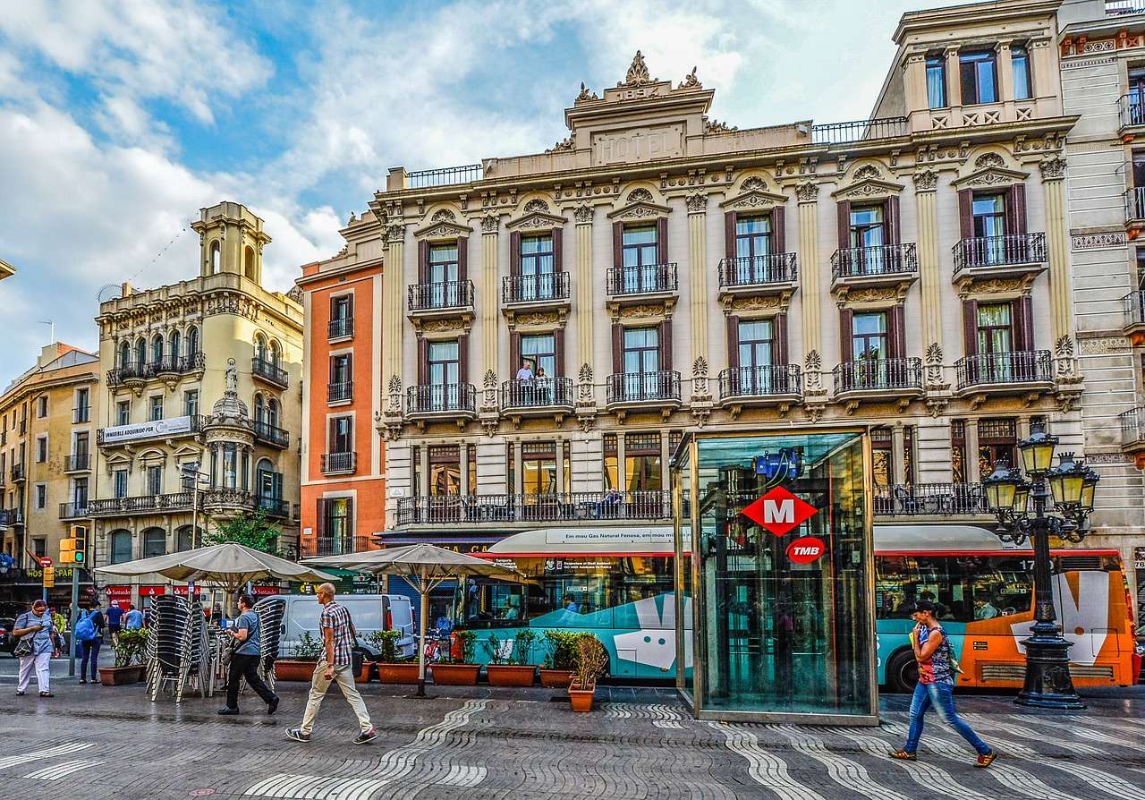 Barcelona, ​​în centrul Spaniei jigsaw puzzle online