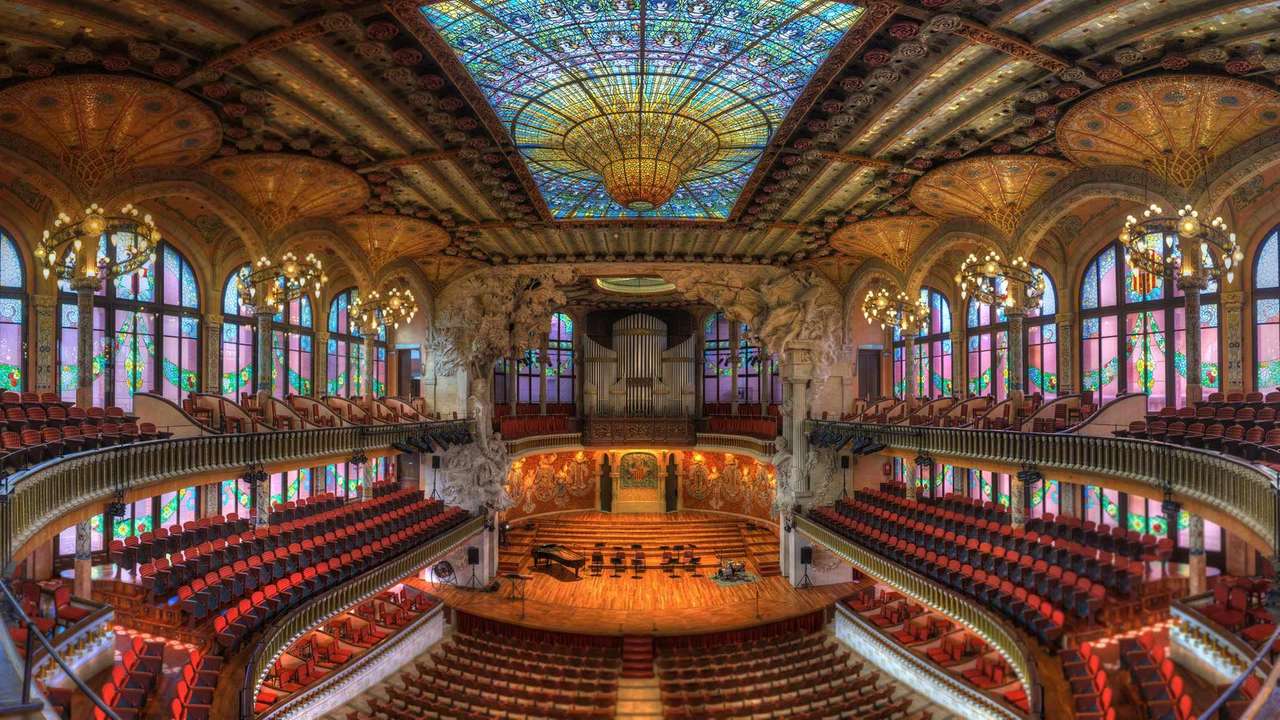Vista do interior da Ópera de Barcelona puzzle online