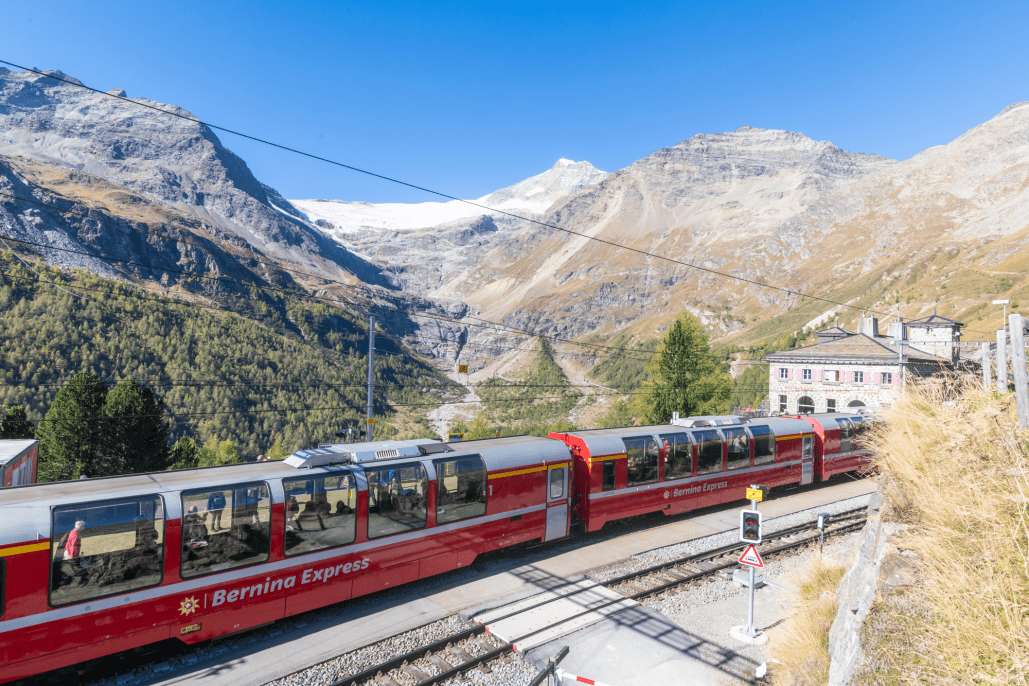 lopende trein in de alpen online puzzel