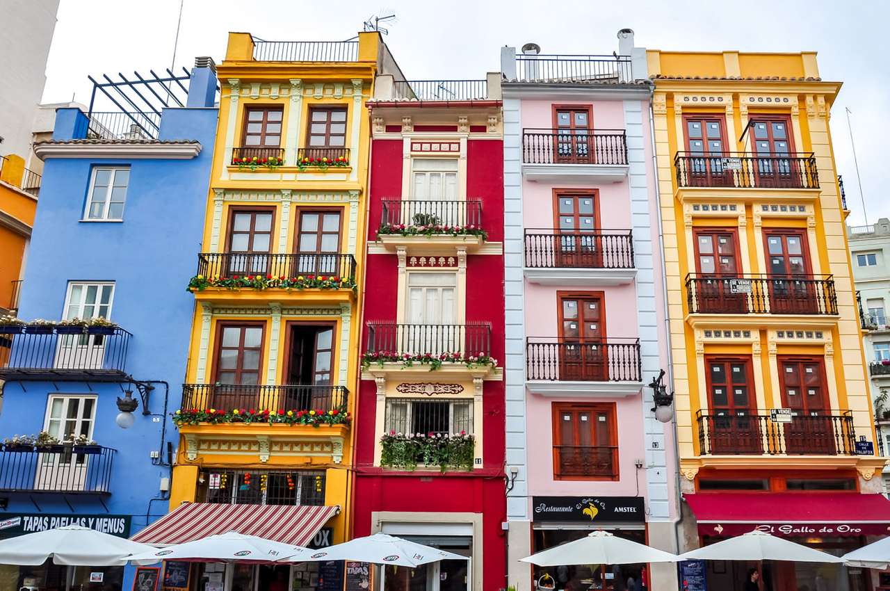 Valencia Häuserfronten Online-Puzzle