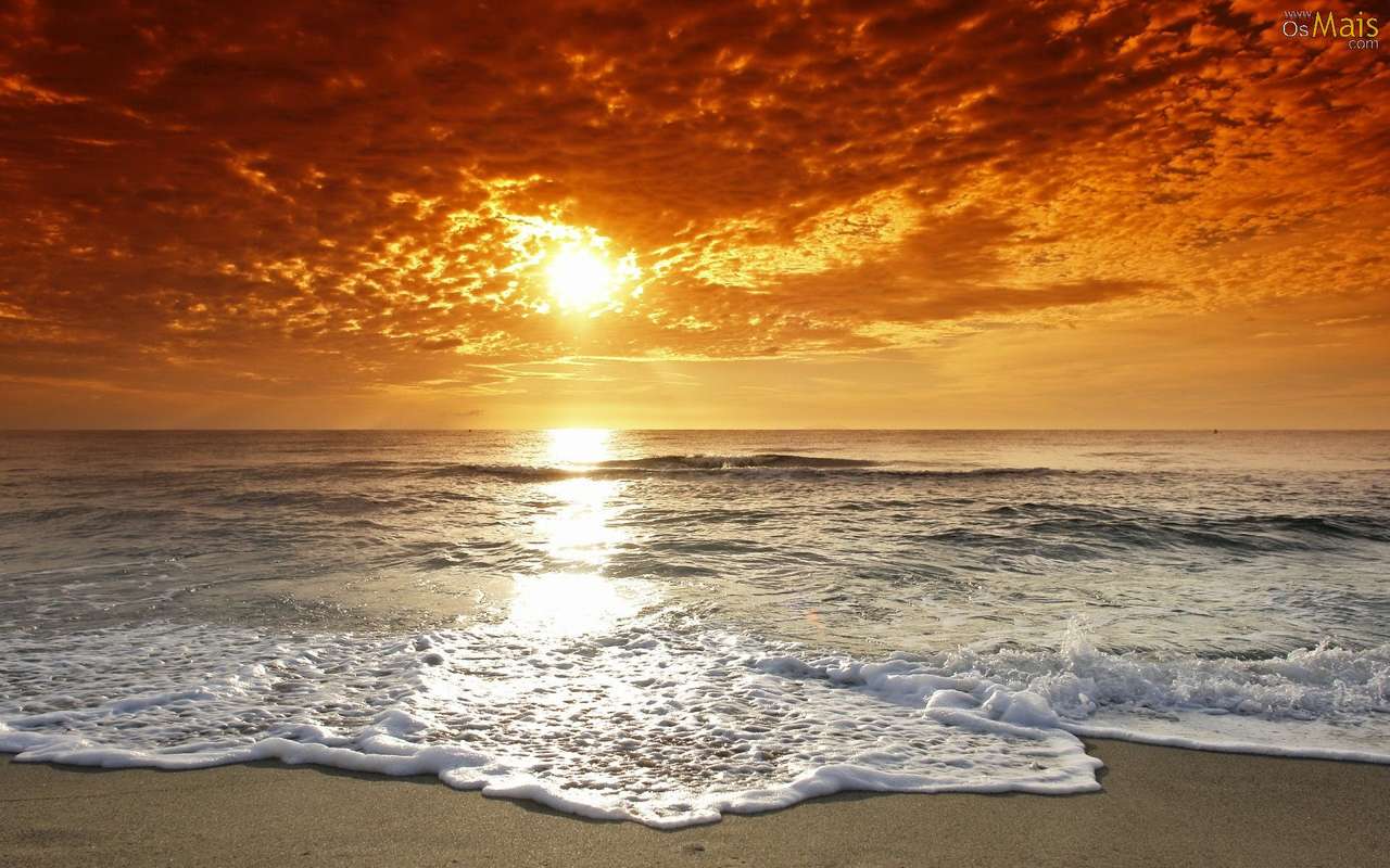 FOAM AT SUNSET ............ jigsaw puzzle online
