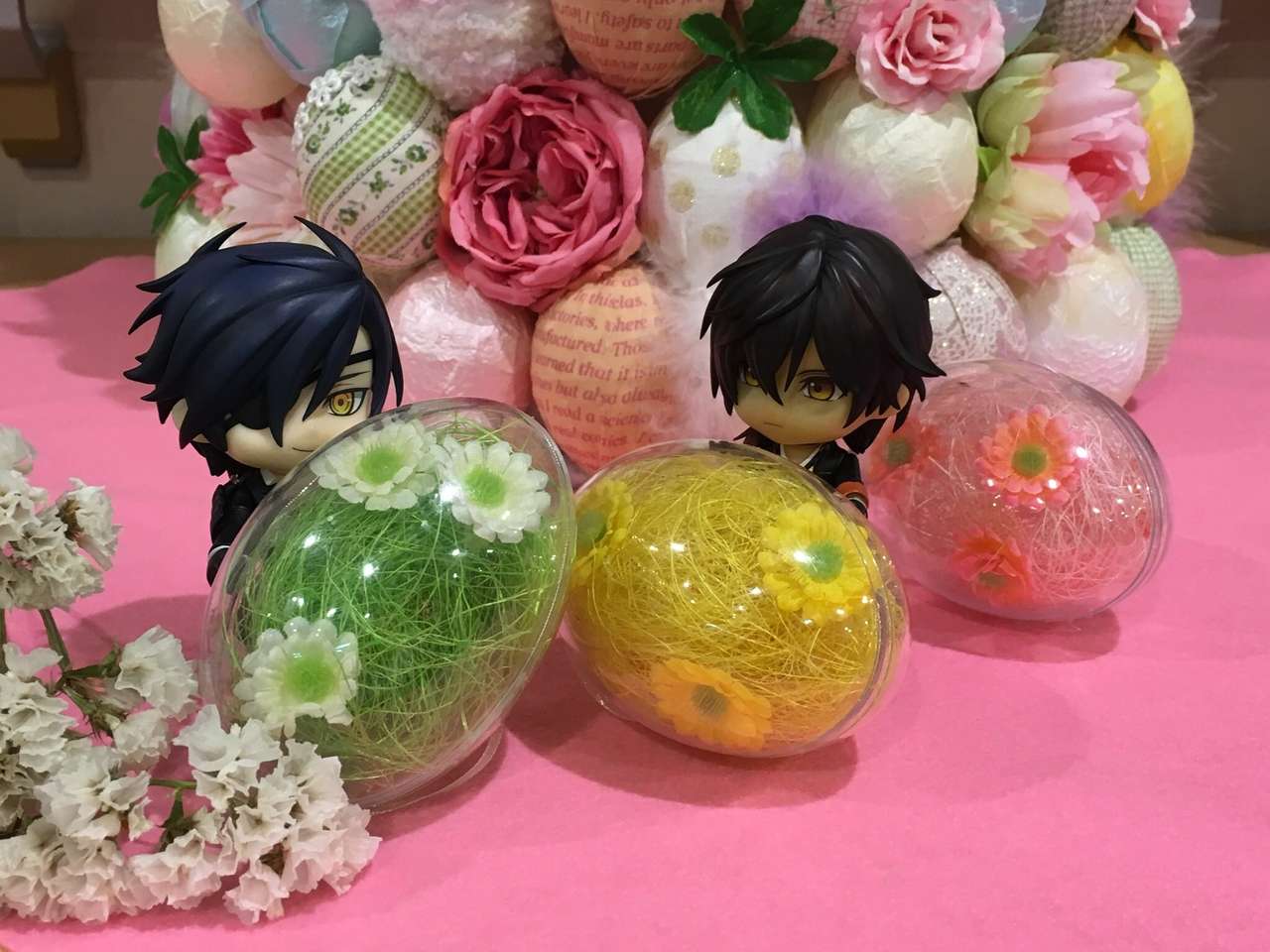 Mitsu a Ookuri nám dávají hezká vajíčka skládačky online
