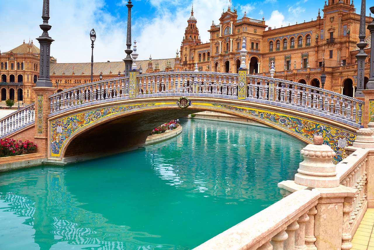Sevilla Plaza de Espania mit Brücke Online-Puzzle