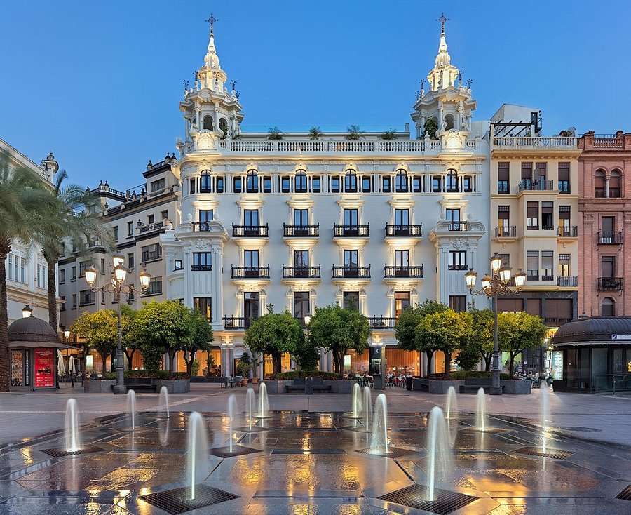 Městský hotel Cordoba ve Španělsku skládačky online