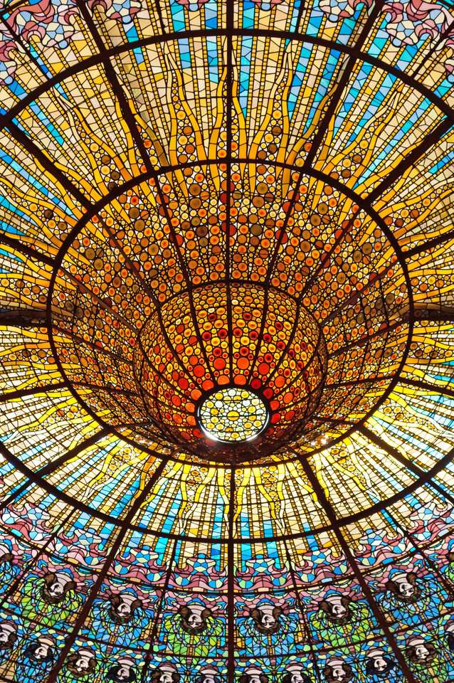Bela cúpula de vidro de Barcelona puzzle online