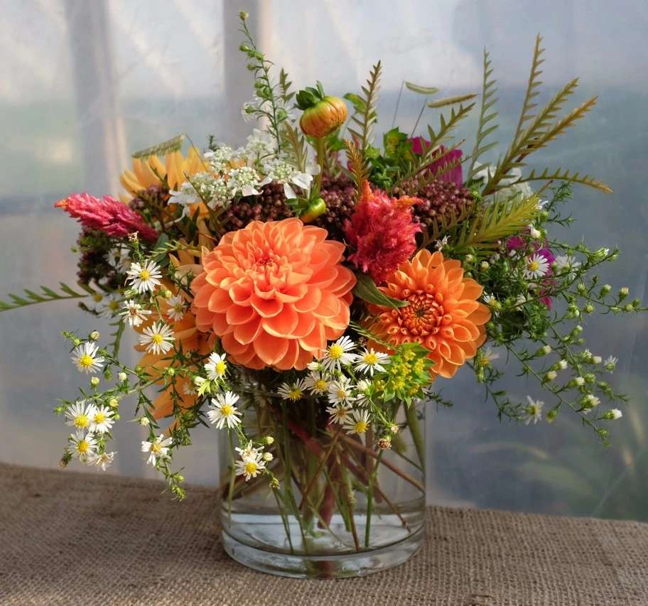 букет от градински цветя онлайн пъзел