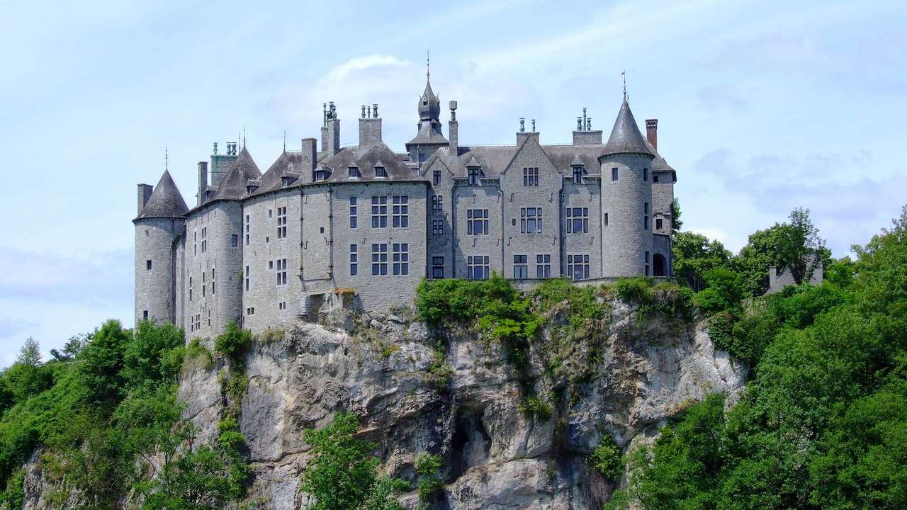 landschap met een kasteel legpuzzel online