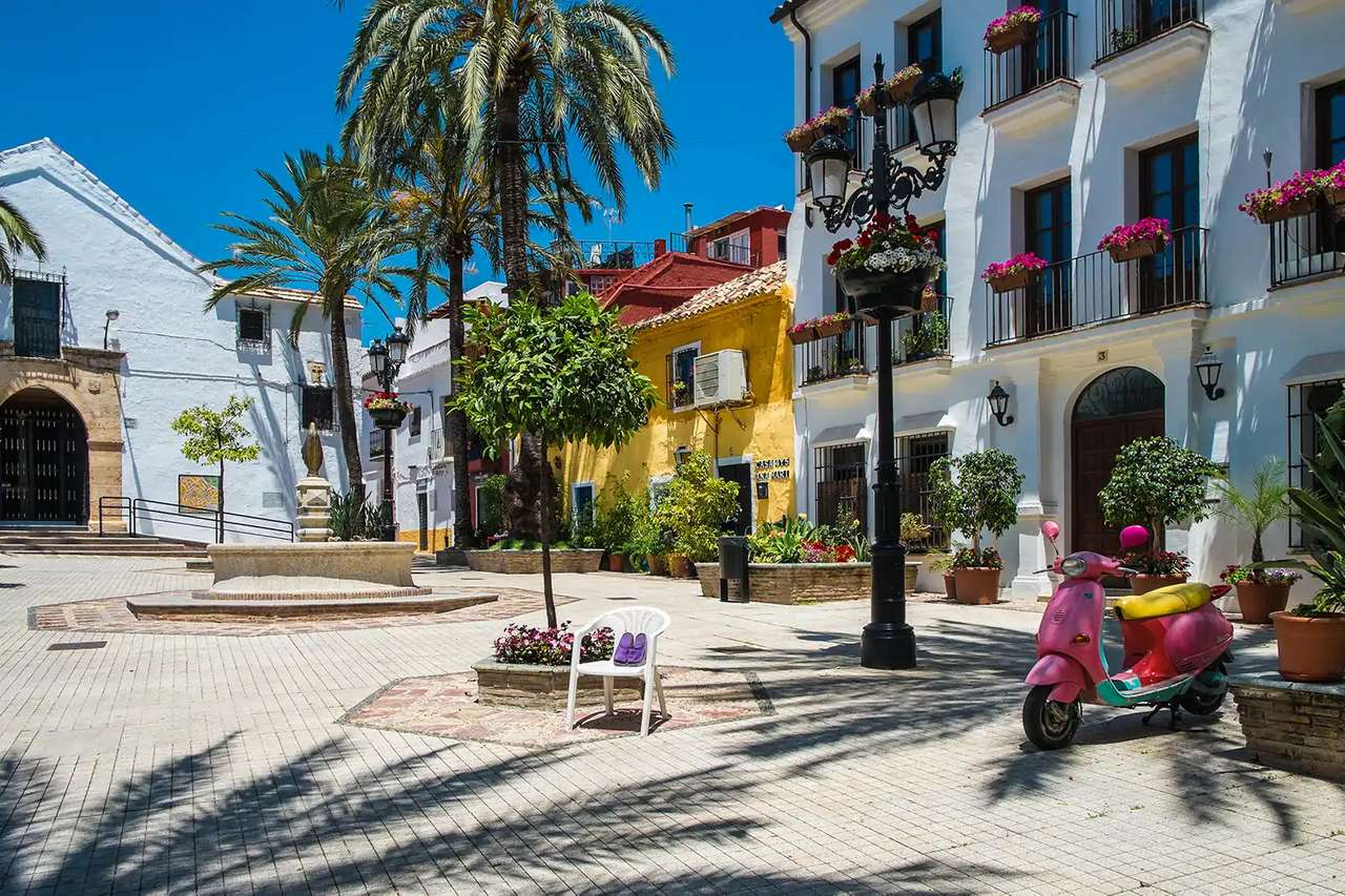 Città di Marbella nel sud della Spagna puzzle online