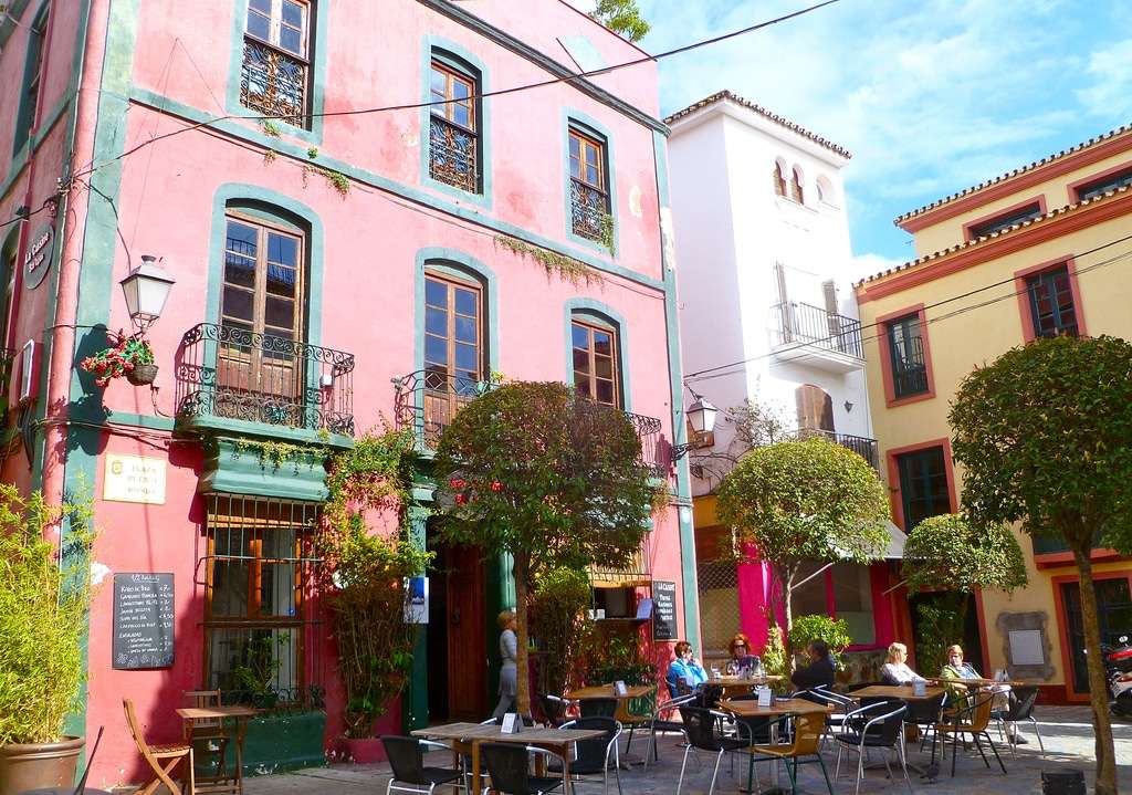 Città di Marbella nel sud della Spagna puzzle online