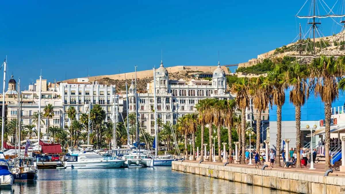 Město Alicante ve Španělsku online puzzle