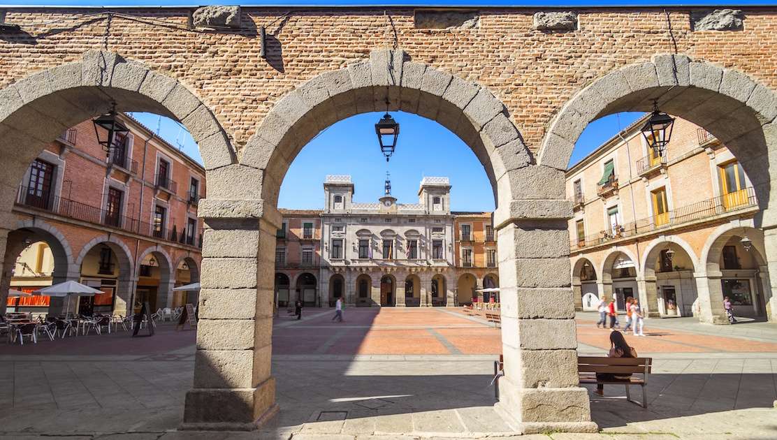 Město Avila ve Španělsku online puzzle