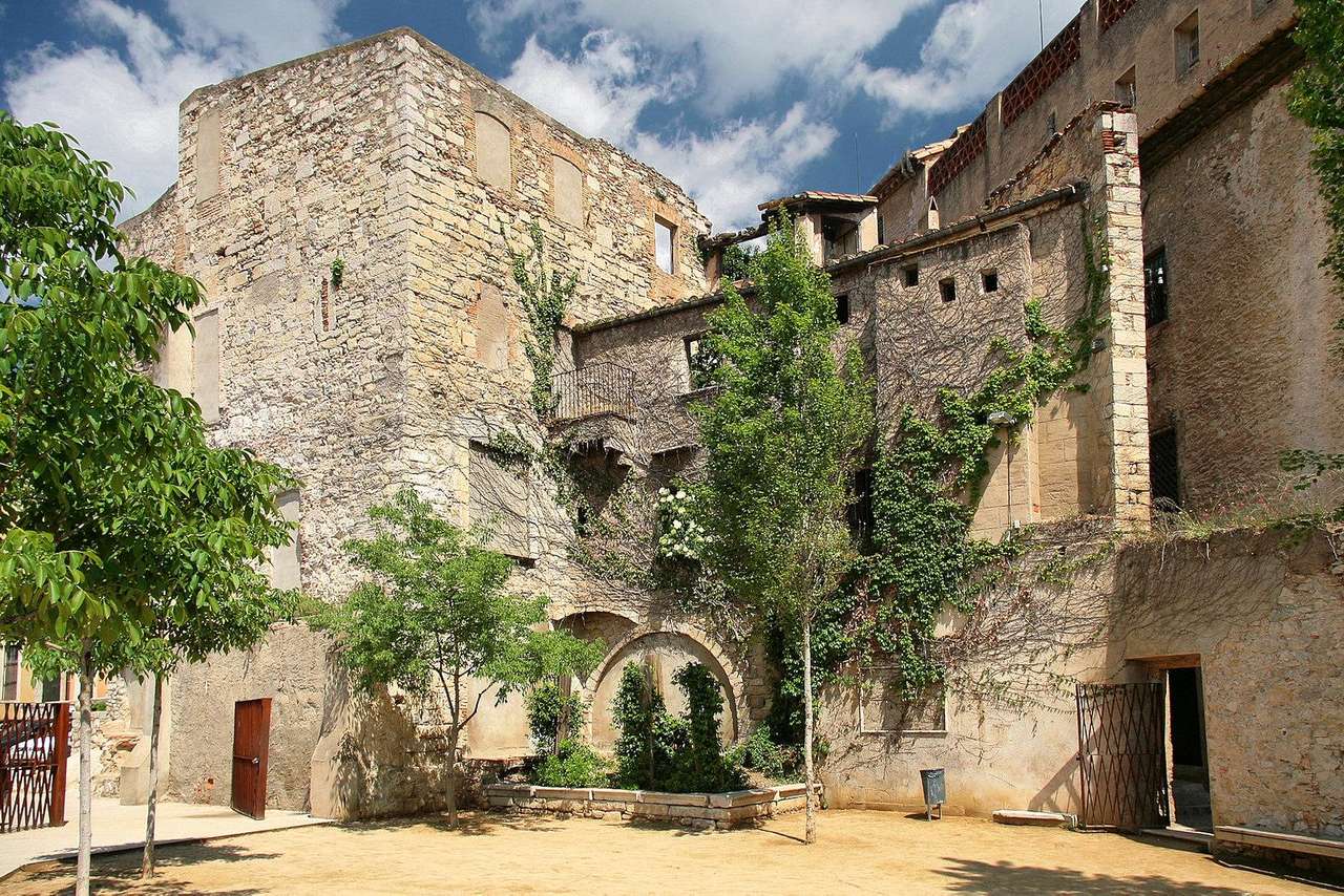 Město Girona ve Španělsku online puzzle