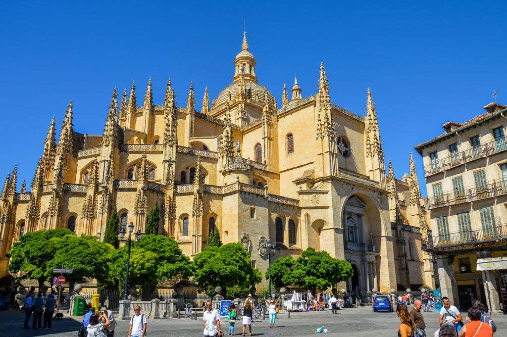 Segovia város Spanyolországban online puzzle