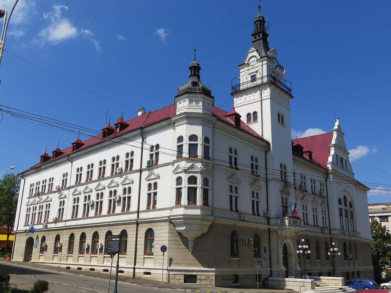"Административен дворец на Сучава" онлайн пъзел